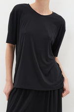 Cargar imagen en el visor de la galería, ASHTON  BLACK Tee
