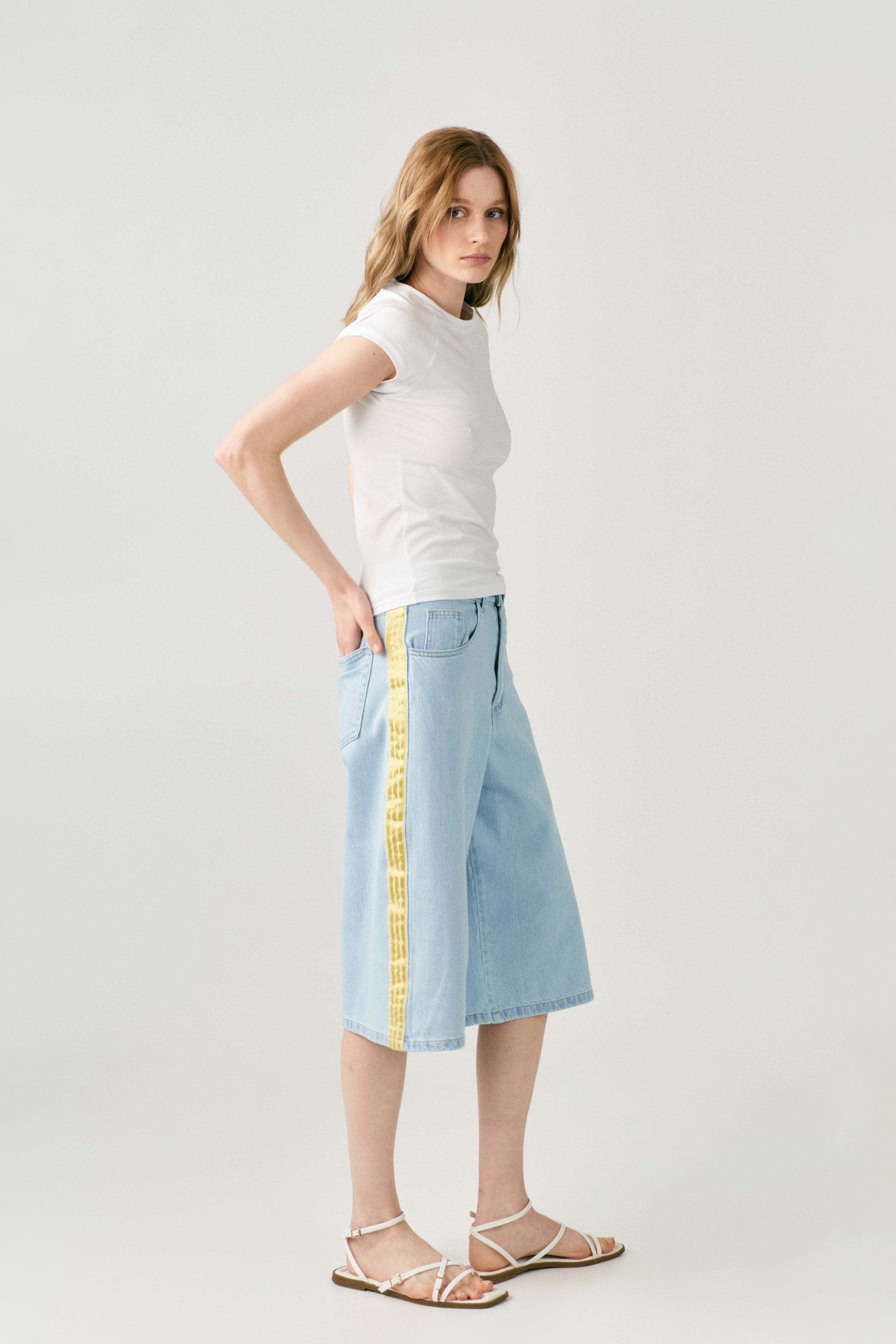 LILI Basic T-Shirt